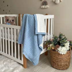 Paturica bebe Deluxe din bumbac si tesatura minky albastru
